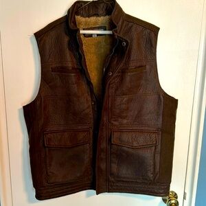 Johnston & Murphy Faux Fur Lined Vest Large
